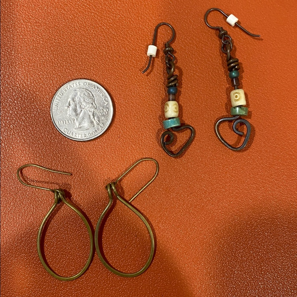 3/$10 Handmade antiqued Gold drop oval and Copper Heart Drop Earrings - Picture 4 of 4